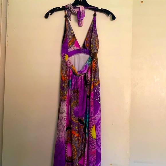 🌞 Halter Dress 🌞 - Picture 8 of 11